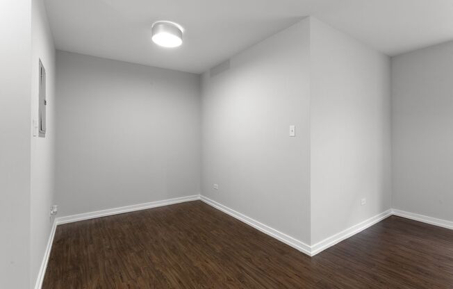 1 bed, 1 bath, 307 sqft, $1,995, Unit 523