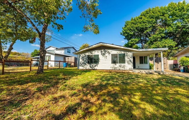 Renovated Brentwood Gem: Modern 3-Bed, 2-Bath Home with Office, Sunroom, and Spacious Yard!