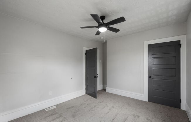 2 beds, 1 bath, $1,549