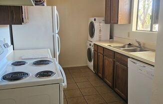 2 beds, 1 bath, $950