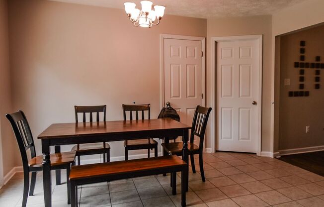 3 beds, 2 baths, $1,800