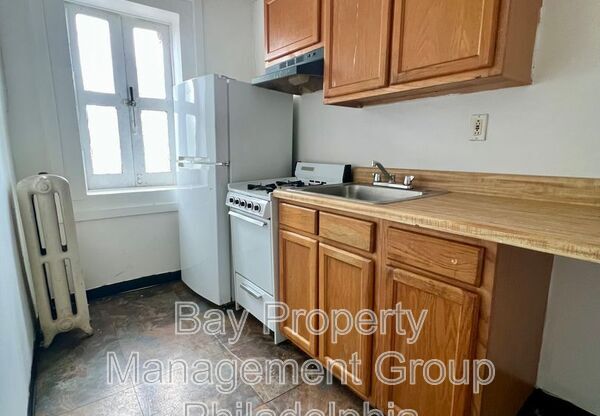 1001 CLIFTON AVE