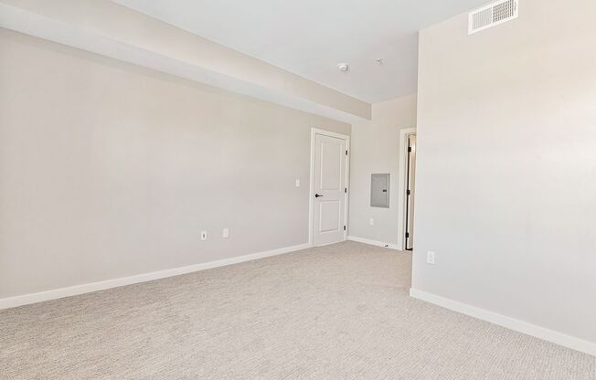2 beds, 2 baths, 1,132 sqft, $2,000, Unit 3-300
