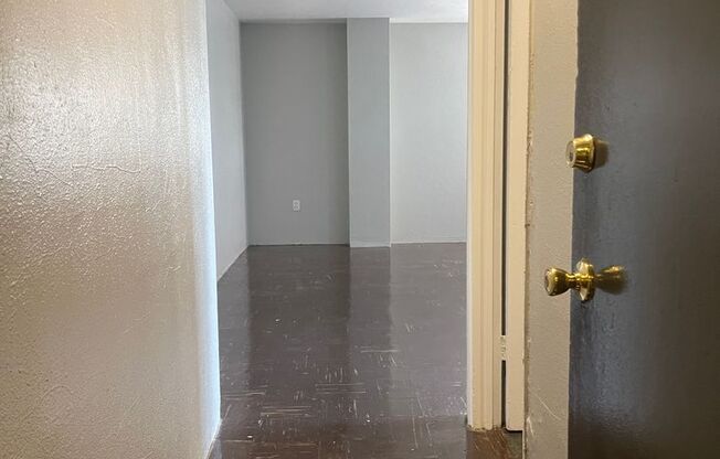 1 bed, 1 bath, 365 sqft, $1,150, Unit 05H