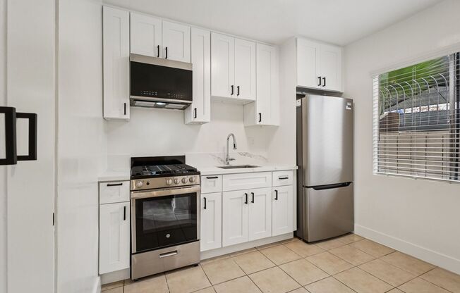 Studio, 1 bath, 377 sqft, $1,495, Unit #115