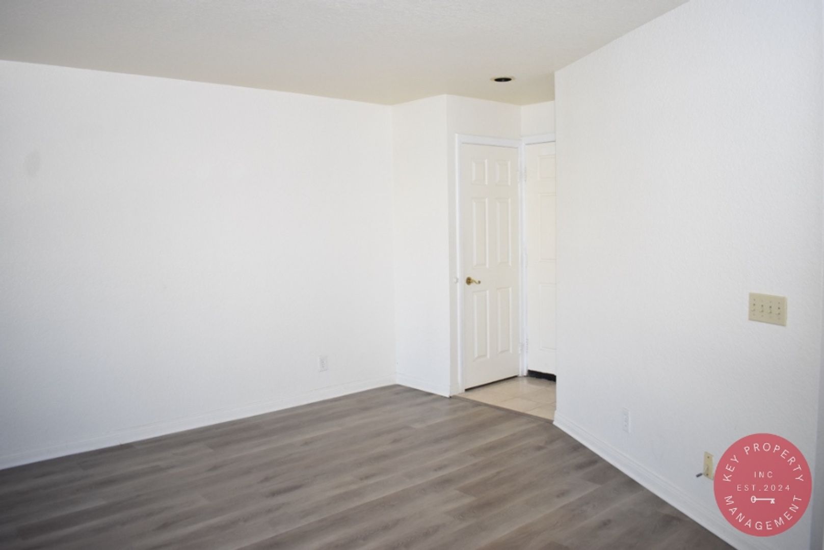 Charming 3-Bedroom Condo in the Heart of La Jolla – A Must-See!