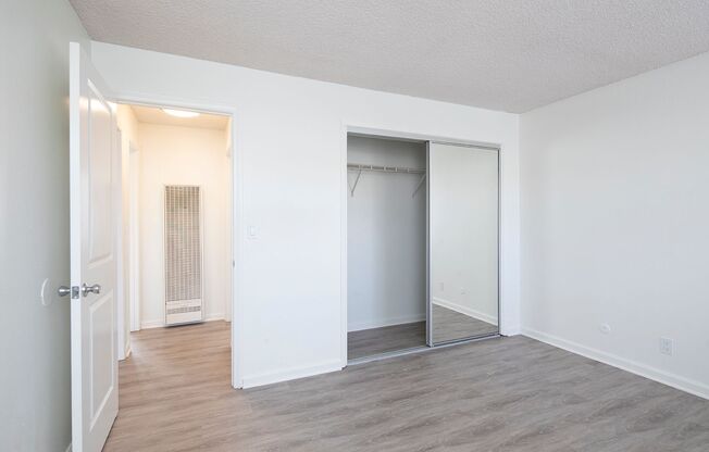 2 beds, 2 baths, 987 sqft, $3,095, Unit 95-03