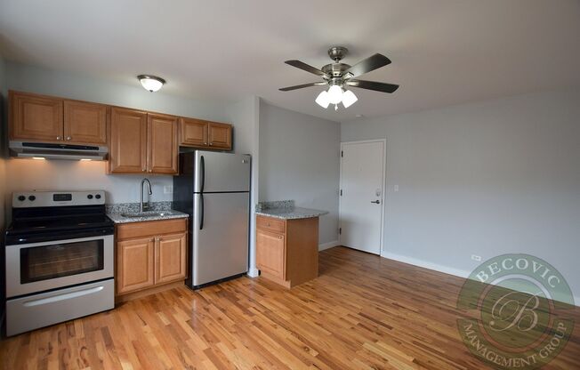 Studio, 1 bath, 266 sqft, $1,295, Unit 7450-42