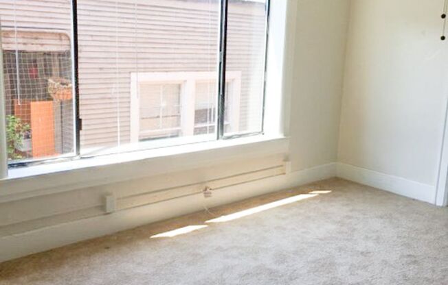 Studio, 1 bath, 494 sqft, $1,350, Unit 1519-104