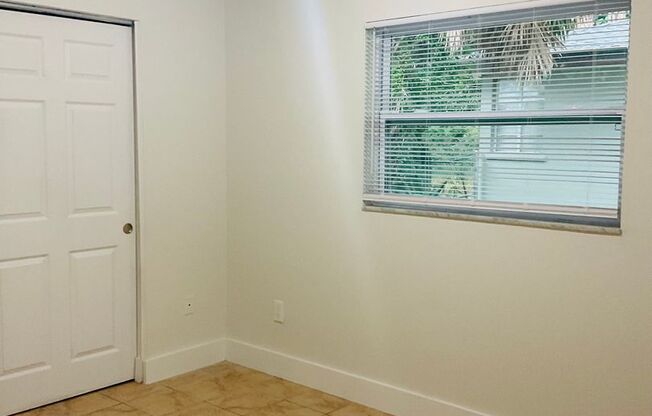 2243-2247 South St Tri-Plex