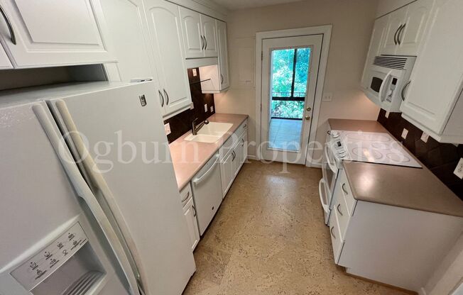 3 beds, 2 baths, $1,795