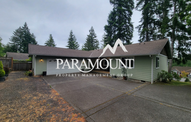 3 Bedroom Lakeland Village Home with Puget Sound Views!