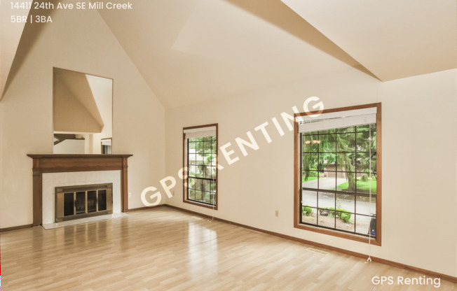 Beautiful 5 Beds, 3 Baths, home!