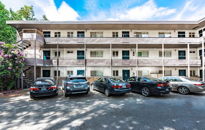 Westwinds Apartments