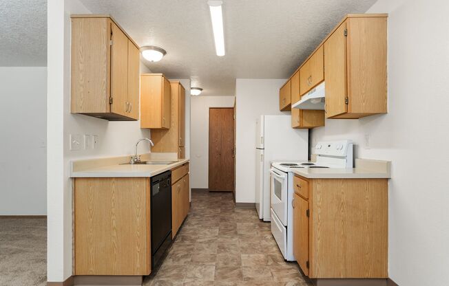 2 beds, 2 baths, 976 sqft, $1,450, Unit 2271-105