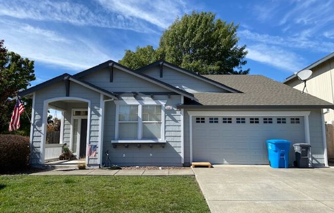 ~Beautiful 3 Bed 2 Bath House in Santa Rosa~