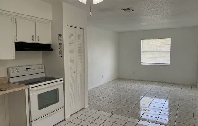 2 beds, 1 bath, $1,350