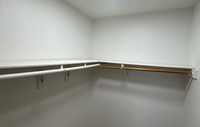 2 beds, 1 bath, 1,078 sqft, $1,000, Unit 203-105F