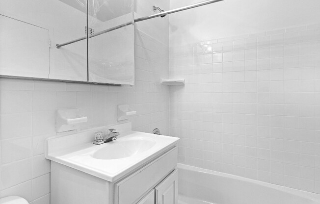 Studio, 1 bath, $3,109, Unit 3F