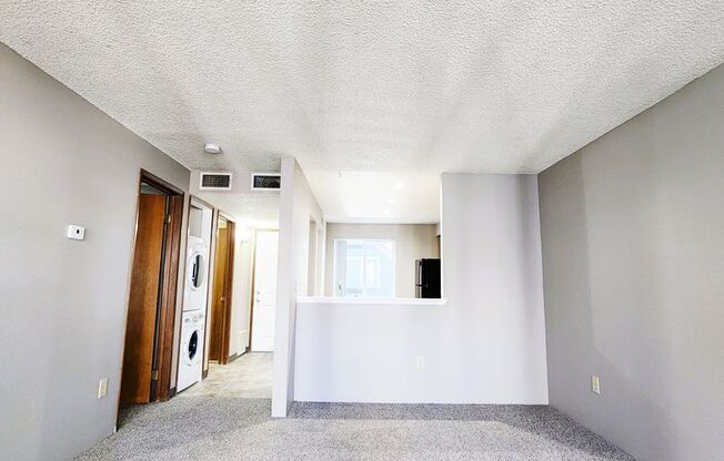 1 bed, 1 bath, 643 sqft, $1,275, Unit 210