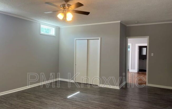 3089 WASHINGTON PIKE
