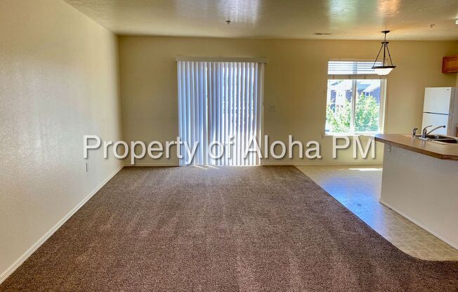 2 beds, 2 baths, 1,014 sqft, $1,296, Unit 1047 W. Pine Ave #4