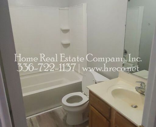 3 beds, 1.5 baths, $1,295