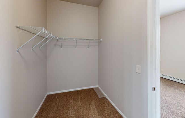 1 bed, 1 bath, 870 sqft, $1,025, Unit 1227-203