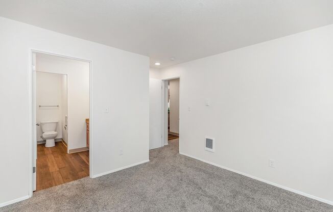 2 beds, 2 baths, 877 sqft, $1,845, Unit 110