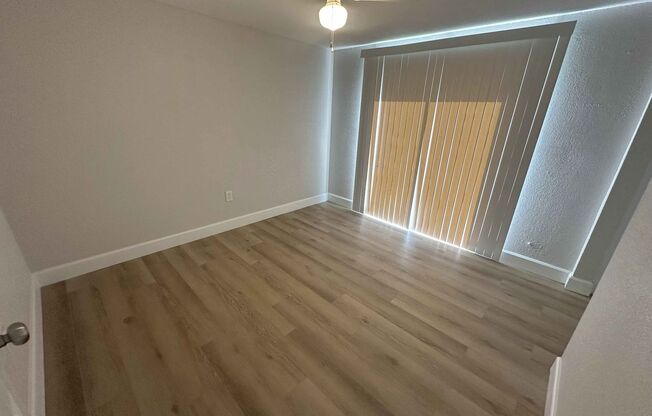 1104 E 140th Ave