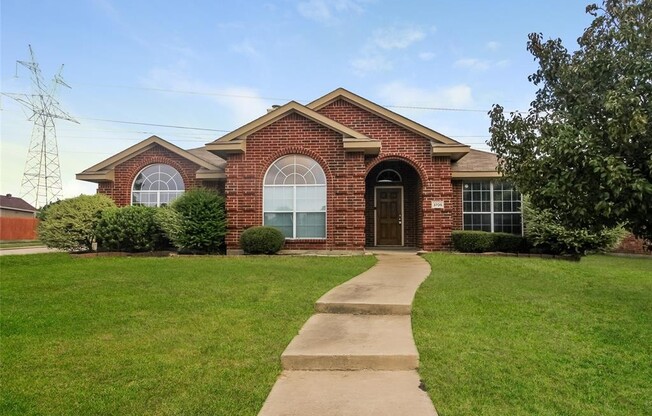 3705 ROSEWOOD LN