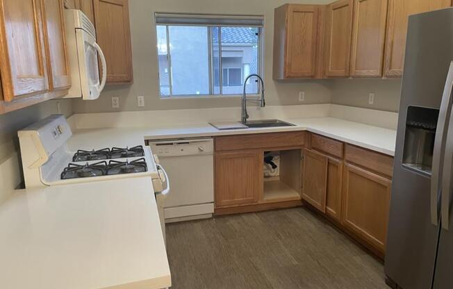 2001 Jade Creek Street