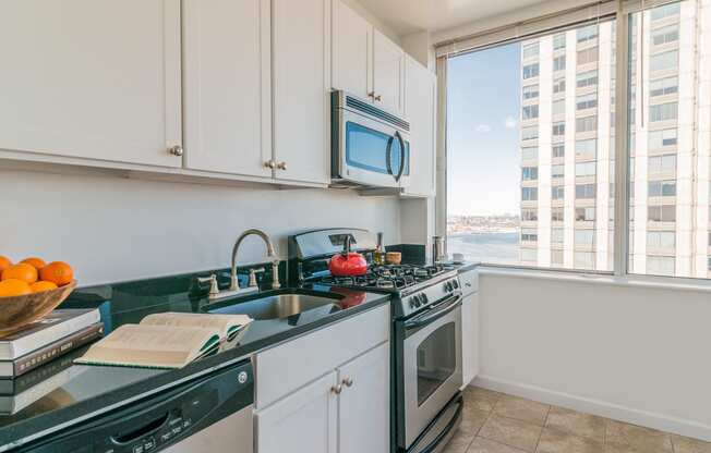 1 bed, 1 bath, 941 sqft, $6,057, Unit 39B
