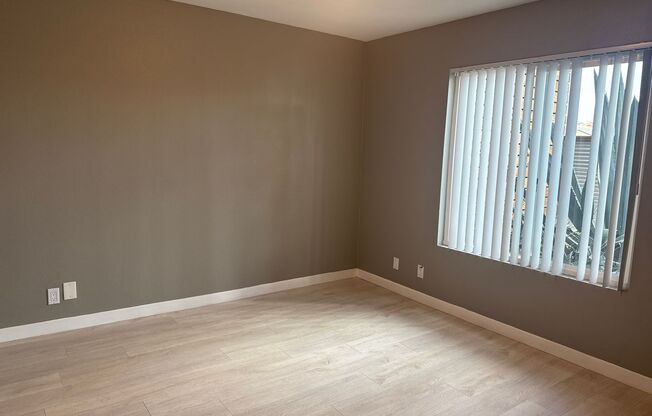 2 beds, 2 baths, $2,750, Unit 105