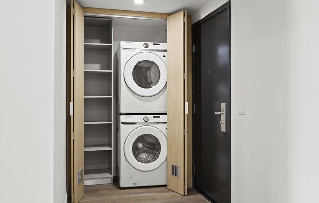 4 beds, 4 baths, 1,200 sqft, $4,484, Unit 210