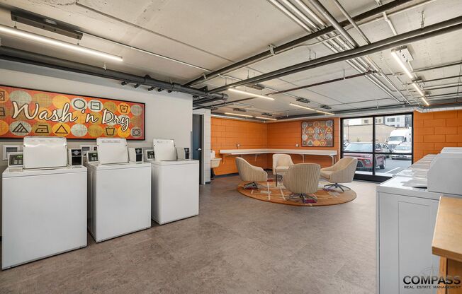 Studio, 1 bath, 330 sqft, $925, Unit 227