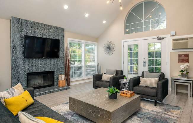 Haven Lake Oswego | Clubhouse