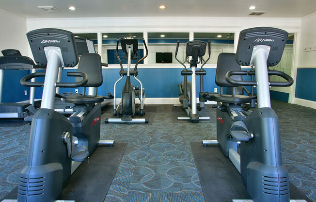 Convenient 24/7 fitness center