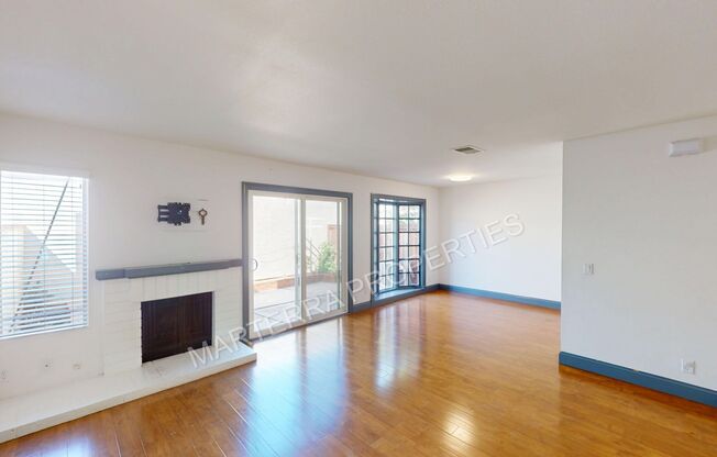 2-bedroom Townhome in Irvine!
