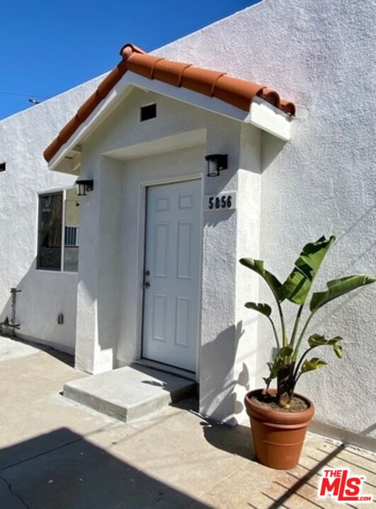 5856 ARLINGTON