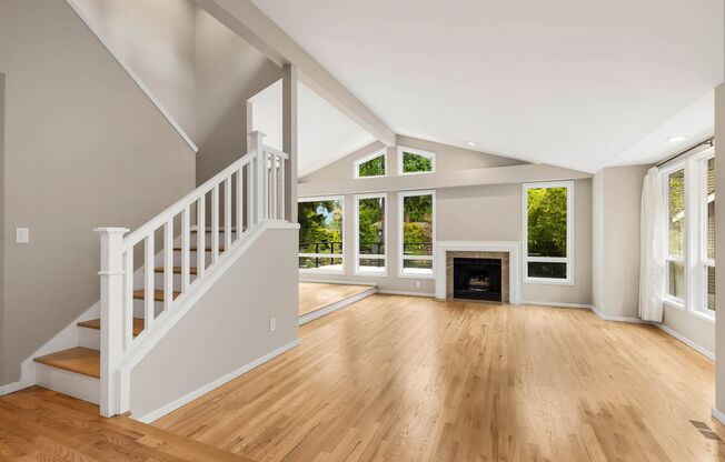 4 beds, 3.5 baths, $5,695