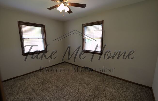 3 beds, 2 baths, $1,595