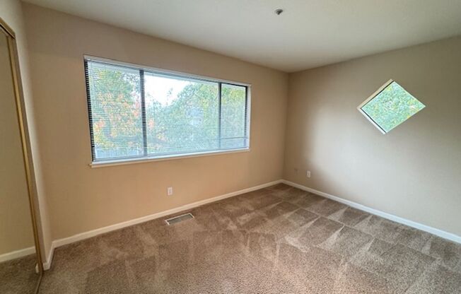 2 beds, 2.5 baths, $2,900, Unit # 203