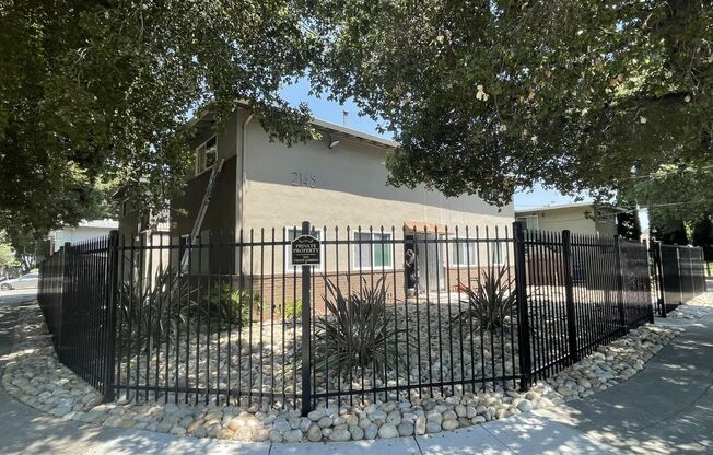 410 - 2145 Randolph Dr