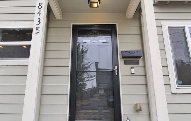 Fully Remodeled 3 Bed/2 Bath Home in Montavilla