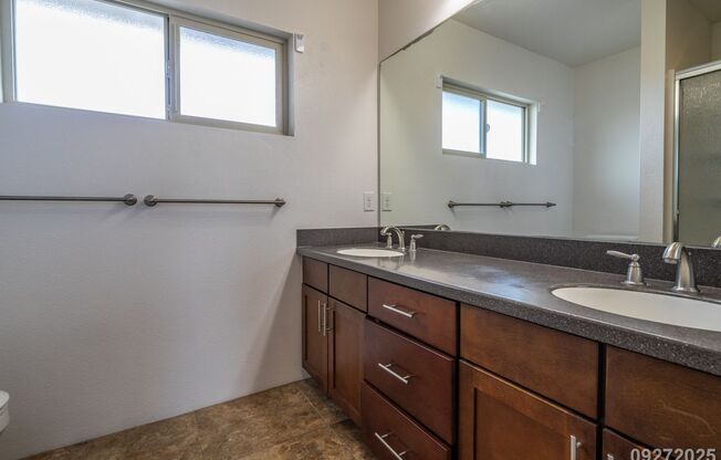 4 beds, 3 baths, $4,300