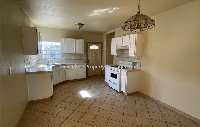 House for Rent || 130 W 19th St Merced