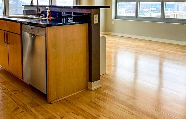 2 beds, 2 baths, $2,499, Unit 2105