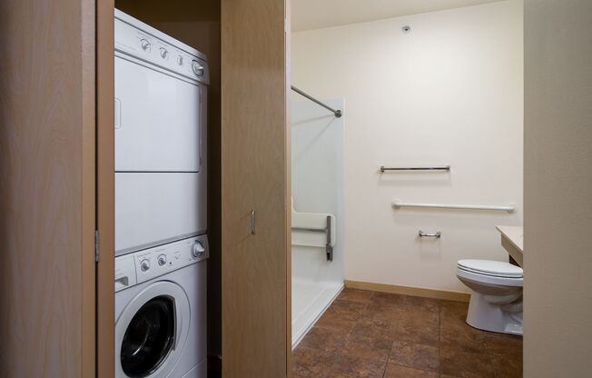 Studio, 1 bath, 449 sqft, $1,070, Unit 602-204