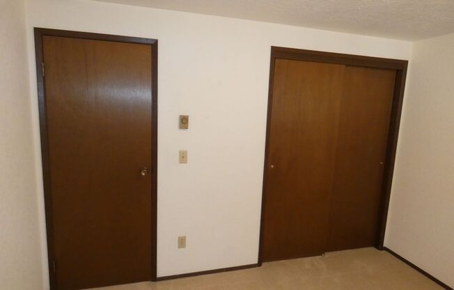 2 beds, 1 bath, $1,450, Unit Unit 05